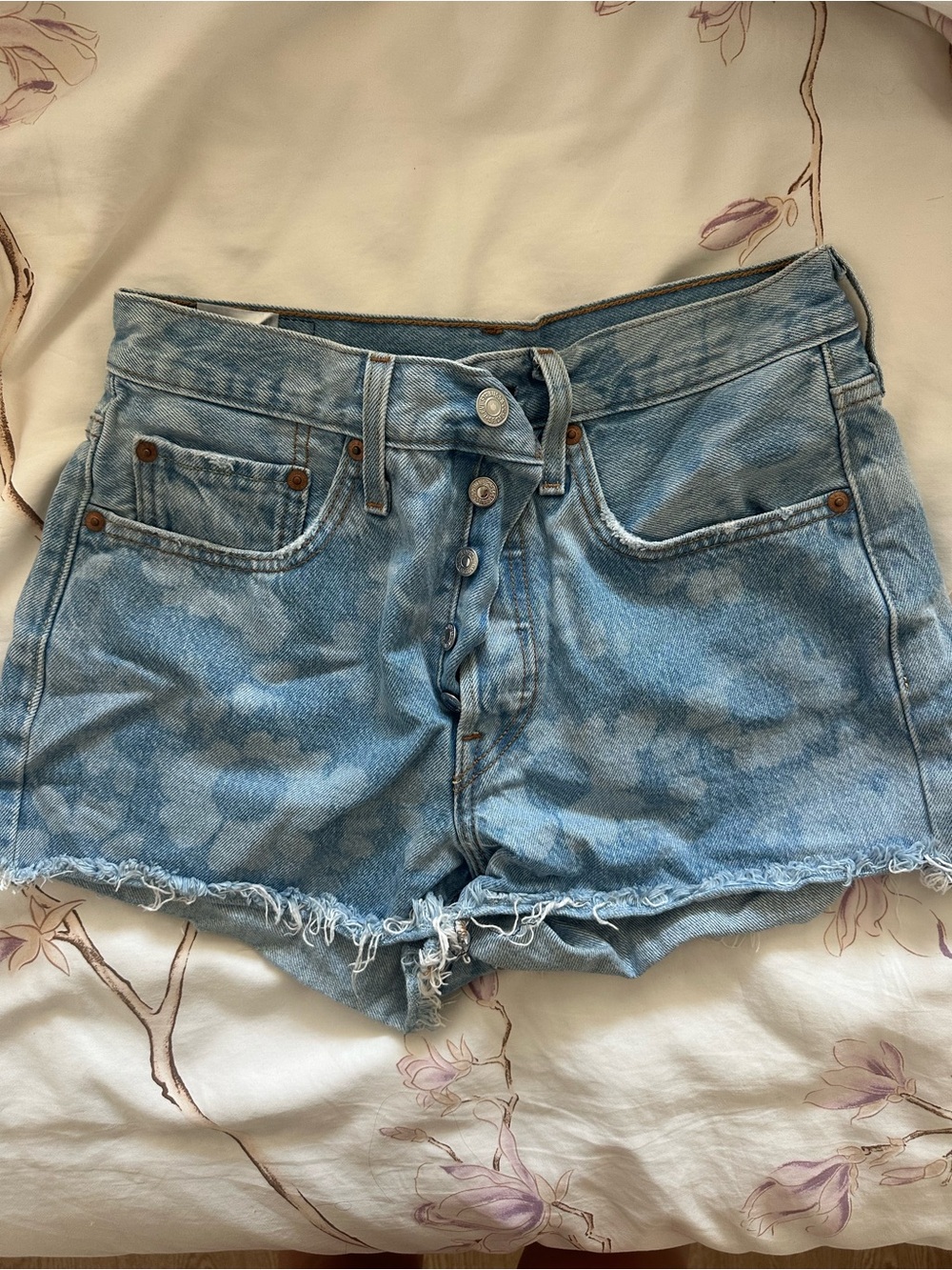 Levi's 501 floral Denim Shorts